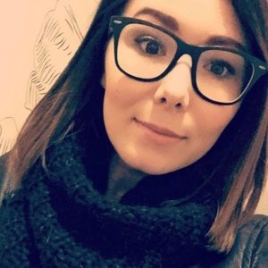 Meet your Posher, Abigail